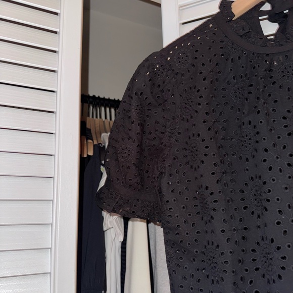 Madewell ‘Embroidered Eyelet Ruffle-Neck Keyhole Top’ in Black - Picture 2 of 8